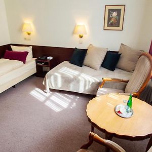 Standard Zimmer mit zwei Einzelbetten